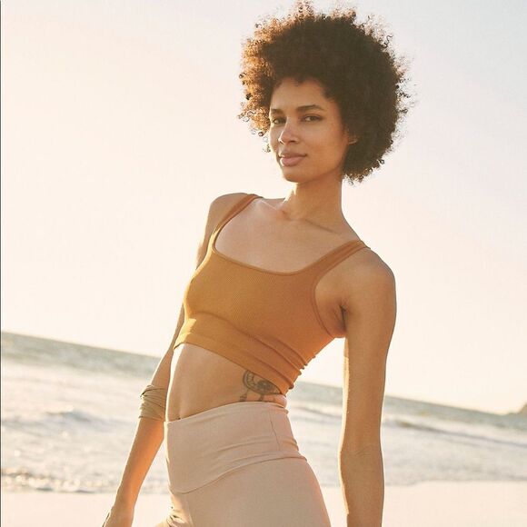 NWOT! FP FREE PEOPLE MOVEMENT Happiness Runs Square Neck Crop Top - Picture 2 of 15